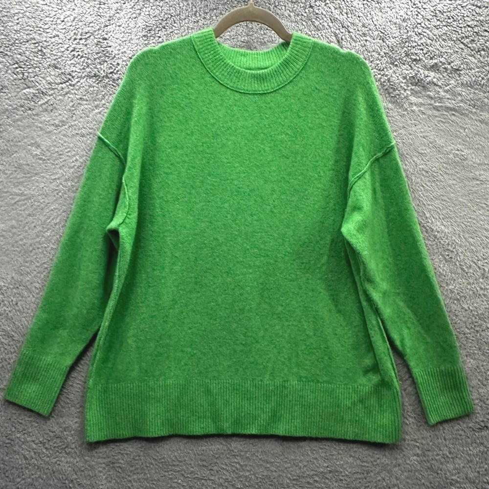 Aerie Women's Small Green Oversized Crewneck Knit Sweater Soft Cozy Comfort Warm
